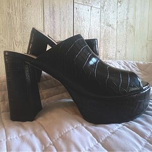 Nine West, super cute!